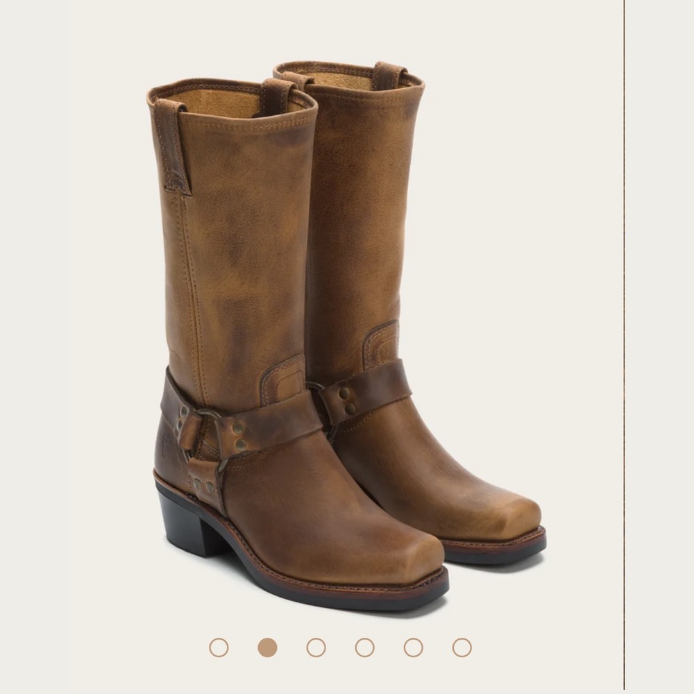 FRYE women’s Harness 12R leather boots in Dark Brown